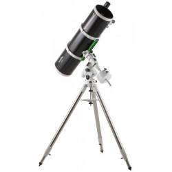 Télescope Newton Sky-Watcher 200/1000 sur NEQ5 sans microfocuser